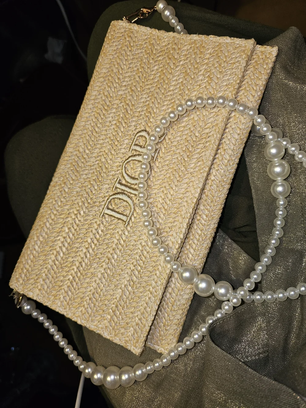 Dior Straw Pearl PurseTrim Shoulder Bag in Beige - Picture 1 of 15